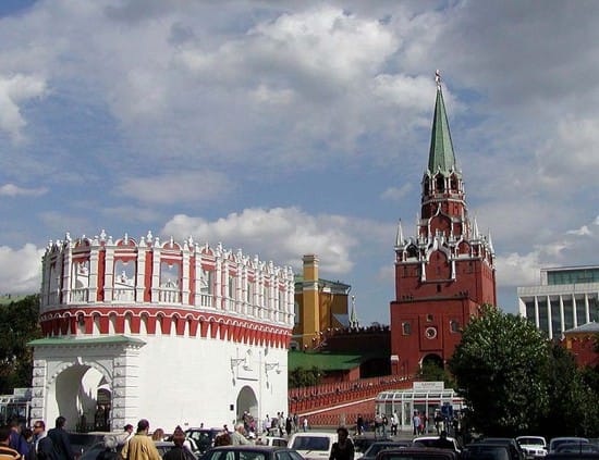el-kremlin-y-las-torres-de-troitskaya