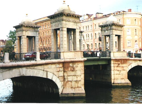 puente-lomonsov