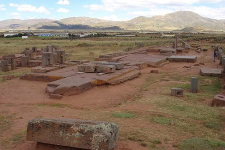 Pumapunku, uno de los misterios de Tiwanaku