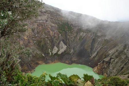 Volcán Irazú, destino turístico en Costa Rica