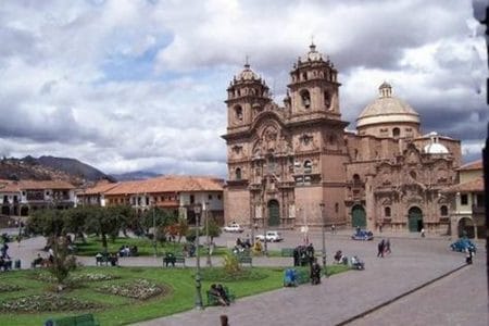 Guía de destinos turísticos en Perú
