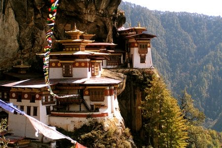 Cómo viajar a Bután