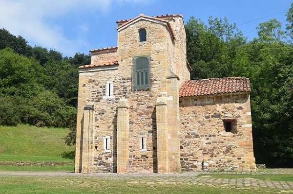 Iglesias prerrománicas en Asturias