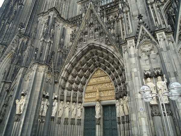 Pórtico de la catedral de Colonia